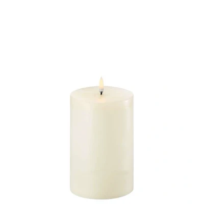 Afbeelding van Cilinderkaars Led Ivory 10,1 X 15 Cm Uyuni