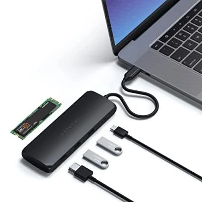 Afbeelding van Satechi USB C Hybrid Multiport Adapter met SSD aansluiting zwart ST UCHSEK