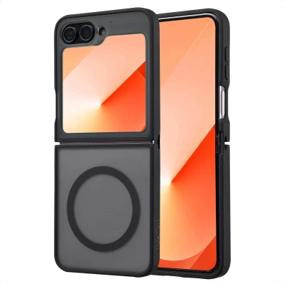 Afbeelding van imoshion Hoesje Geschikt voor Samsung Galaxy Z Flip 6 Color Guard Backcover MagSafe Zwart