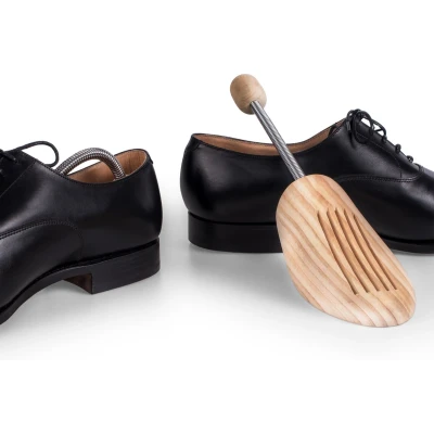 Afbeelding van Blumtal schoenspanner voor Dames en Heren schoenspanners als bescherming tegen knikken kreuken ook geschikt laarzen of sneakers: 44 45