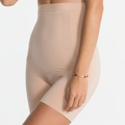 Afbeelding van SPANX dames Oncore high waisted corrigerende short in de kleur Beige, maat: M