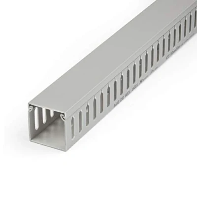 Afbeelding van StarTech 2 meter PVC Kabelgoot met Open Sleuven 50 x 50mm