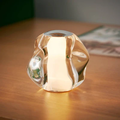 Afbeelding van LOOM DESIGN LED tafellamp Ice Ball, chroom, Ø 10,5 cm