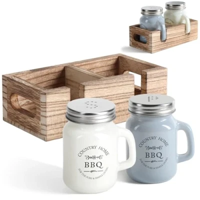 Afbeelding van COM FOUR® 3 delige zout en peperstrooierset kruidenshaker in houten doos kruidenpot met opschrift de vorm van een bierpul (3 delig glas doos)