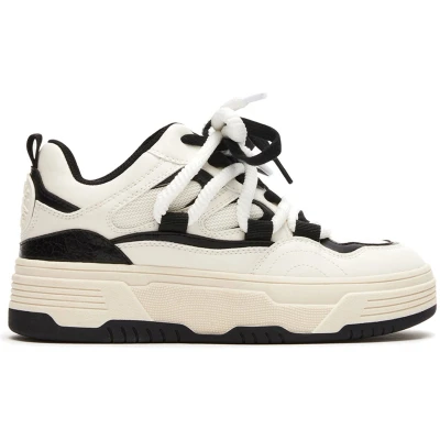 Afbeelding van Steve Madden dames Boomer sneaker met logo in de kleur Gebroken wit, maat: 42