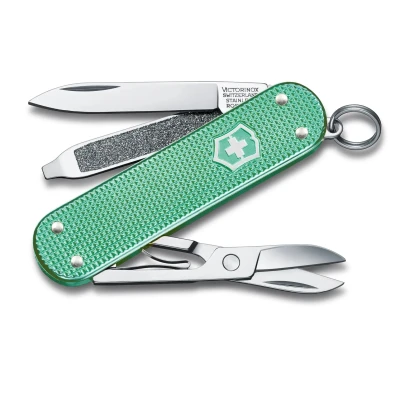 Afbeelding van Victorinox Classic Alox Colors Zakmes Minty Mint 5 Functies