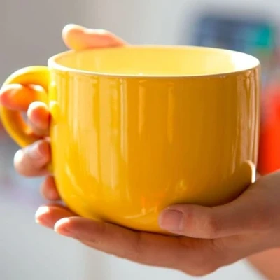 Afbeelding van XXL thee en koffiemok van keramiek met handvat, grote geel
