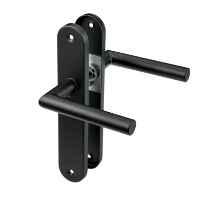 Afbeelding van Ostiumhome® Belluno Deurklink Mat Zwart op Schild Rond Complete Set