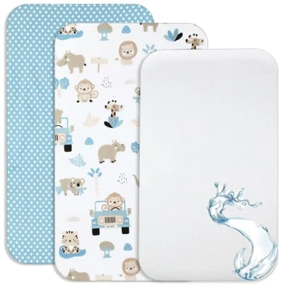 Afbeelding van Lovely Hippo Cododo hoeslaken + 1 matrasbeschermer, compatibel met Bébé 100% katoen matrasbeschermer waterdicht (safari blauw, 90 x 55 cm)