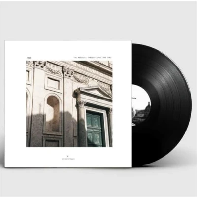 Afbeelding van Passages Through Space &amp; Time
