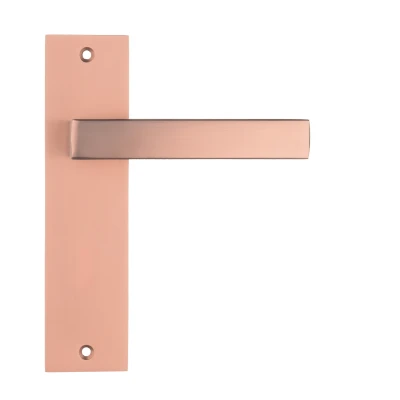 Afbeelding van Ostiumhome® Deurbeslag Deurklink op kort schild Mat Koper Nola