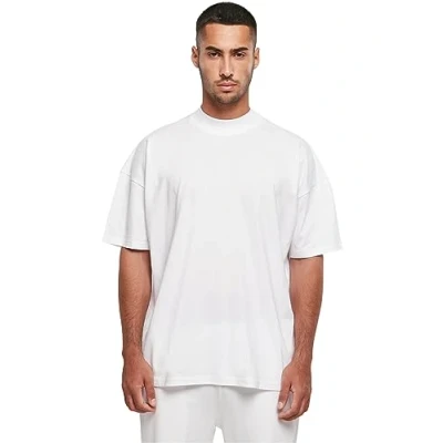 Afbeelding van Build Your Brand Oversized T shirt met opstaande kraag voor heren, Wit.