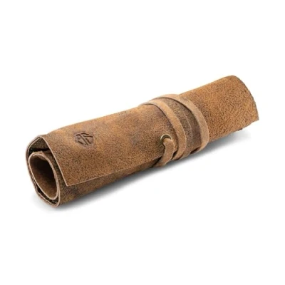 Afbeelding van Angus Stoke Leonardo leren etui met wieltjes voor pennen, penselen en accessoires, etui, handgemaakt, bruin, Oprolbare pennenhouder