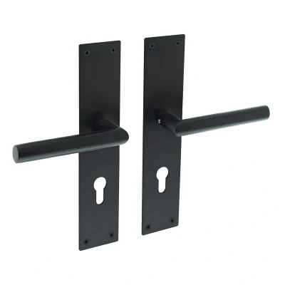 Afbeelding van Intersteel Deurkruk Jura met schild 250x55x2mm profielcilindergat 72mm zwart