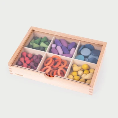 Afbeelding van TickiT Loose Parts in houten Sorteerbak met Deksel