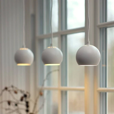 Afbeelding van FRANDSEN hanglamp Bal, mat wit, Ø 12 cm