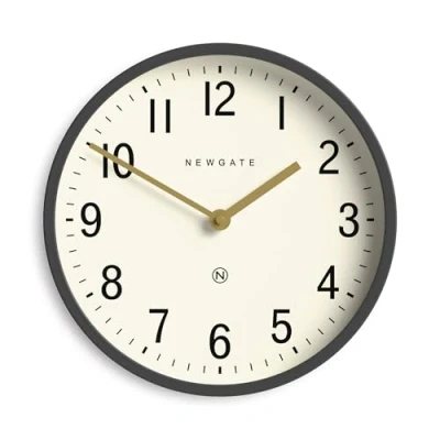Afbeelding van NEWGATE® Master Edwards Wandklok, keukenklok, woonkamerklok, bureauklok, ronde klok, retro designklok, elegante moderne woondecoratie in het midden