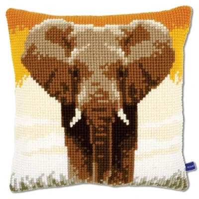 Afbeelding van Borduurkussen Olifant op de savanne 0150146