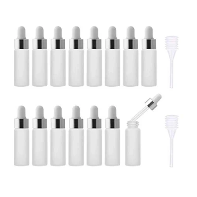 Afbeelding van Enslz Set van 15 lege mini druppelflesjes melkglas, herbruikbaar, met metalen schroefdop en rubberen peer, 5 ml, zilverkleurig