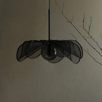 Afbeelding van Hanglamp Styrka, Ø 63 cm, zwart/rookgrijs, bananenvezel