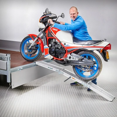 Afbeelding van Datona® Aluminium oprijplaat compact twee keer inklapbaar 195 cm