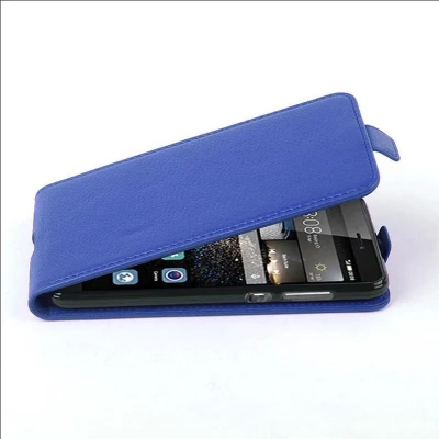 Afbeelding van Cadorabo Hoesje geschikt voor Huawei P8 LITE 2017 / P9 in KONINGSBLAUW Beschermhoes flip design Case Cover van getextureerd imitatieleer
