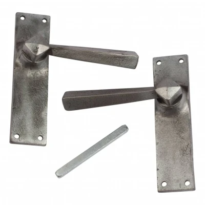 Afbeelding van Good in Style Deurkruk op schild blind Pewter