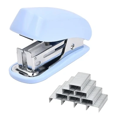 Afbeelding van Volumoon Mini nietmachine zonder inspanning met 830 nietjes 26/6, capaciteit van 2 tot 12 vellen, inclusief geïntegreerde nietjesverwijderaar, voor studenten, thuis, kantoor, school (blauw)