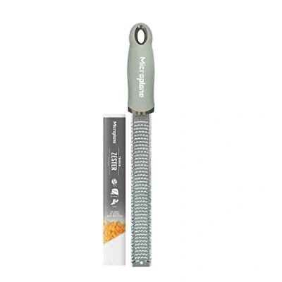 Image de Microplane Râpe Zester Premium Classique Vert Sali