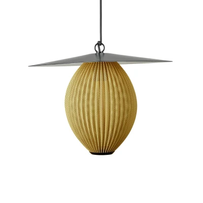 Afbeelding van Gubi Satellite buiten hanglamp, 45x27 cm, zwart/mosterdgoud