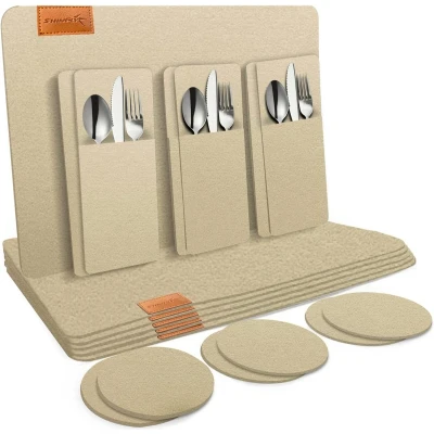 Afbeelding van Placemat vilt 18 delige set, 6 placemat, afwasbaar (44x32 cm), vilten onderzetters, Bestekzakjes, table onderzetterset placemats, borden, lichtgeel