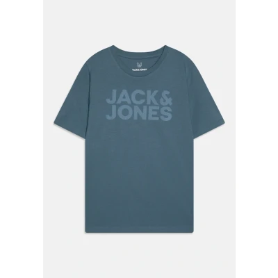 Afbeelding van JACK&amp;JONES JUNIOR JJECORP LOGO TEE SS O NECK NOOS JNR Jongens T shirt Oceanview Big Tonal