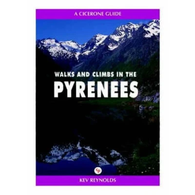 Afbeelding van Walks and Climbs in the Pyrenees