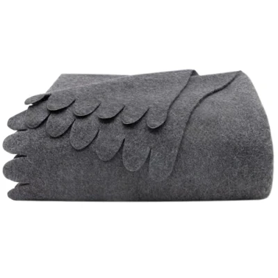 Afbeelding van ZOLLNER knuffeldeken, 130 x 170 cm, duurzame fleecedeken, wasbaar tot 60 graden, prachtige golvende randen, antistatisch, polyester, grijs, Oeko Tex® gecertificeerd