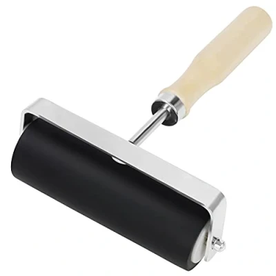 Afbeelding van Kurtzy Rubberen Print Roller 10 cm Hard Zwarte Linoroller met Houten Handvat Voor Stempelen, Inkt Verf Blok, Lijm Applicaties