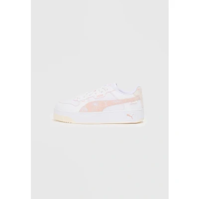 Afbeelding van Puma Carina Street Lux Handgemaakte Bloemen Basketbal Dames, Witte rozenkwarts, 42.5 EU