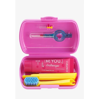 Afbeelding van Curaprox Reisset Roze 1 set