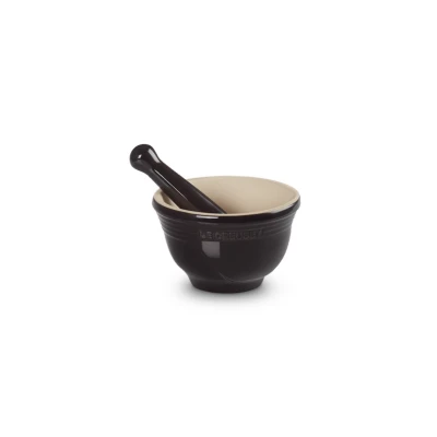 Afbeelding van Le Creuset Aardewerken Vijzel En Stamper In Ebbenzwart 11,5cm 0,3l
