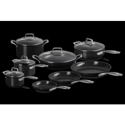 Afbeelding van Le Creuset Essential Non Stck Ceramic 8 delige Set Voor alle warmtebronnen