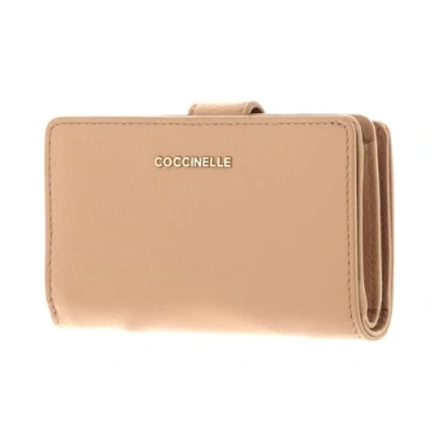 Afbeelding van COCCINELLE Leren Portemonnee Metallic Soft Mini Wallet Grained Leather Toasted Beige