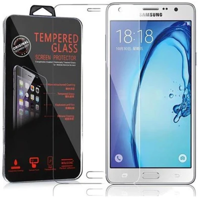 Afbeelding van Cadorabo Screenprotector geschikt voor Samsung Galaxy J7 PRIME / ON7 Pantser film Beschermende in KRISTALHELDER Geharde (Tempered) display beschermglas 9H hardheid met 3D Touch