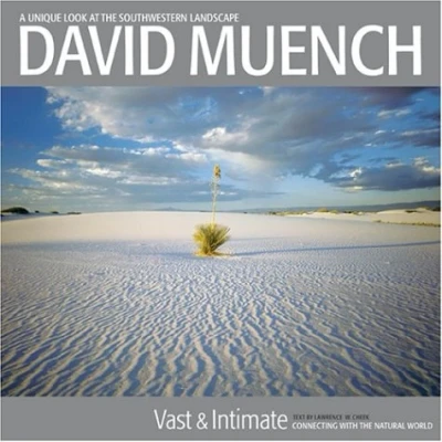 Afbeelding van David Muench Vast &amp; Intimate