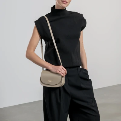 Image de Isabel Bernard Montmartre Manon sac à bandoulière en cuir de naturel taupe pour dames