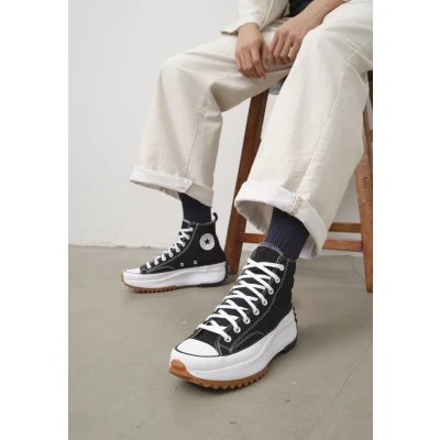 Afbeelding van Converse dames Run Star sneaker van canvas met logo in de kleur Zwart, maat: 38