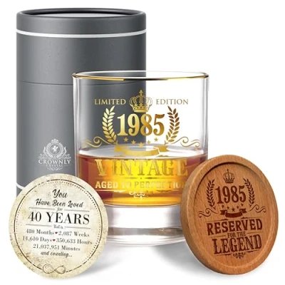 Afbeelding van CROWNLY CRYSTAL® 1985 Cadeau Heren 40 Jaar Whisky Glas Gepersonaliseerd Verjaardagscadeau Origineel 40e Verjaardag Decoratie