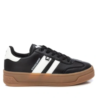 Afbeelding van XTI 143645 damessneakers, zwart.