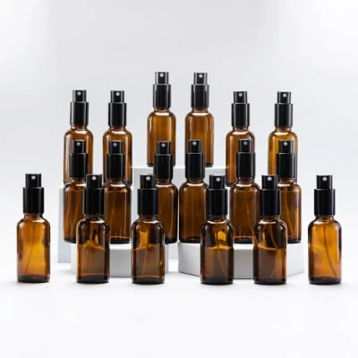 Afbeelding van Yizhao Amber Glass Spray Bottle 30 ml, met kleine fijne nevelspray, metalen dop, Navulbaar voor Essentiële Olie, Reizen, Schoonmaken, Parfum, Aromatherapie, Make up 18 stuks