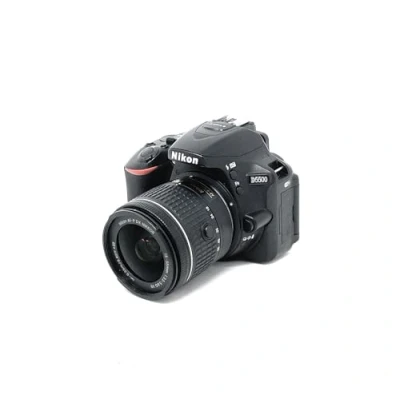 Afbeelding van Nikon D5500 + Nikkor 18 55 VR DSLR camera, 24,2 megapixel, verstelbaar touchscreen, geïntegreerde WiFi, zwart [EU versie]