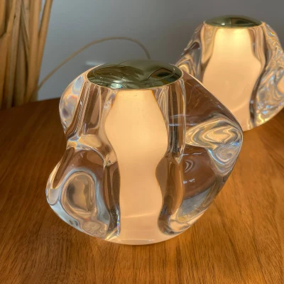 Afbeelding van LOOM DESIGN LED tafellamp Ice Ball goudkleurig Ø 10,5cm