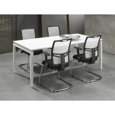 Afbeelding van Bureautafel of vergadertafel Kubus 180x90cm breed 180CM diep 90CM hoogte bladkleur Ahorn framekleur Zwart (RAL9005)